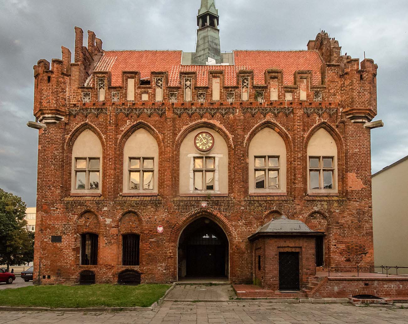 Malbork - ratusz - Architektura średniowiecza i starożytności